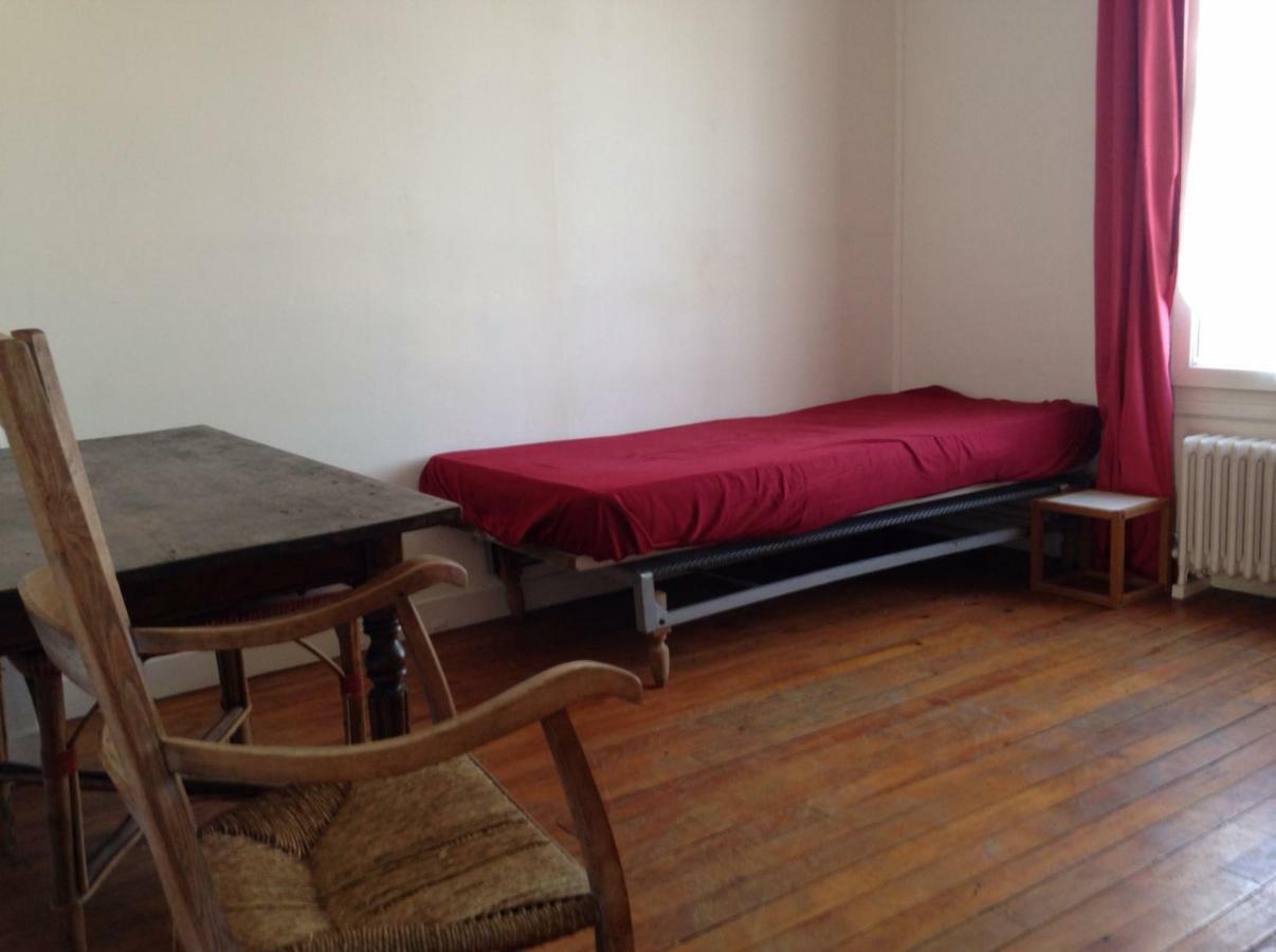 Chambres Meublees Chez L'Habitant Dans Appartement Proche Gare Sncf Creil Εξωτερικό φωτογραφία